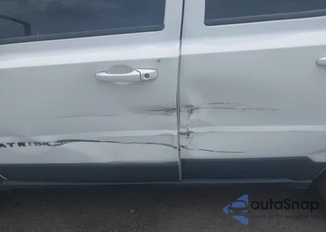 2013 Jeep Patriot Latitude z USA, uszkodzony, nr VIN 1C4NJRFB0DD192230